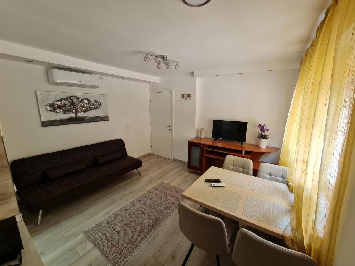"Astor16" Apartments Ni المظهر الخارجي الصورة