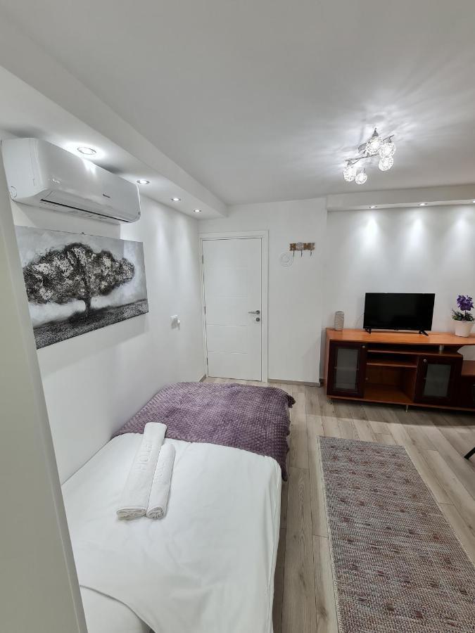"Astor16" Apartments Ni المظهر الخارجي الصورة